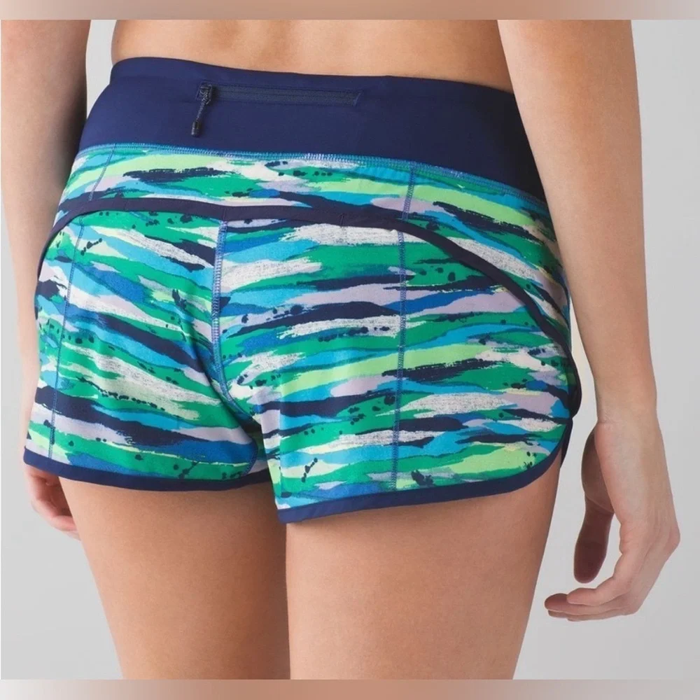 Lululemon Women Seven Wonders Blue Hero Green Print 2.5